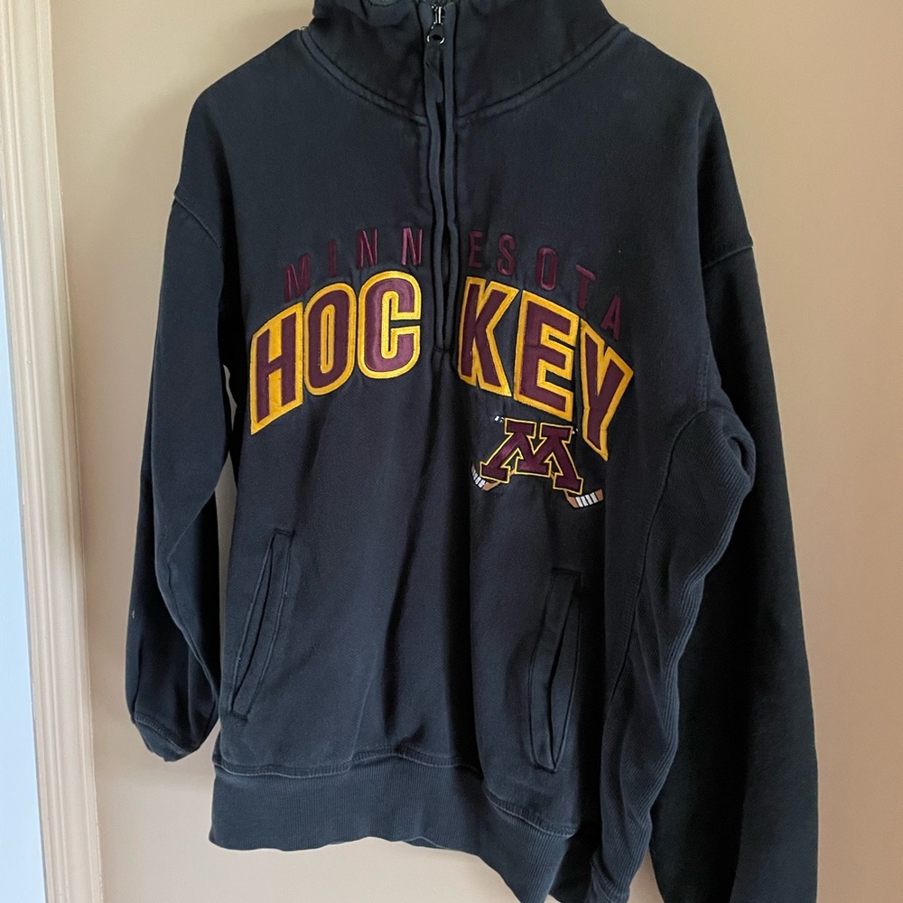 Mens half zip sweater with pockets